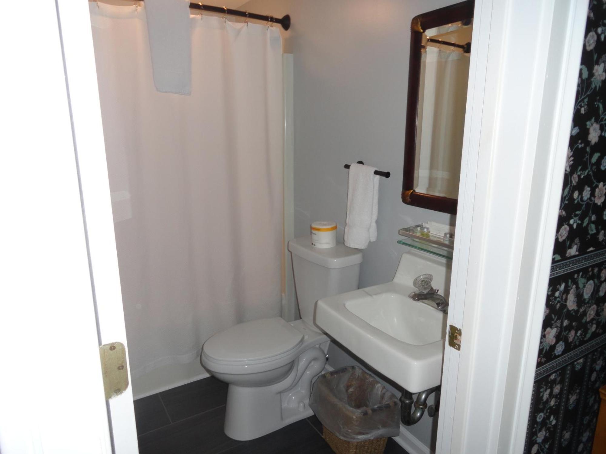 The Bond 1786 Inn (Adults Only) Warrensburg Zimmer foto